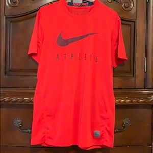 Nike fitted shirt
